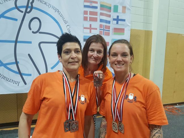 Zilver op het EK Kettlebell Sport voor Vera van der Wel